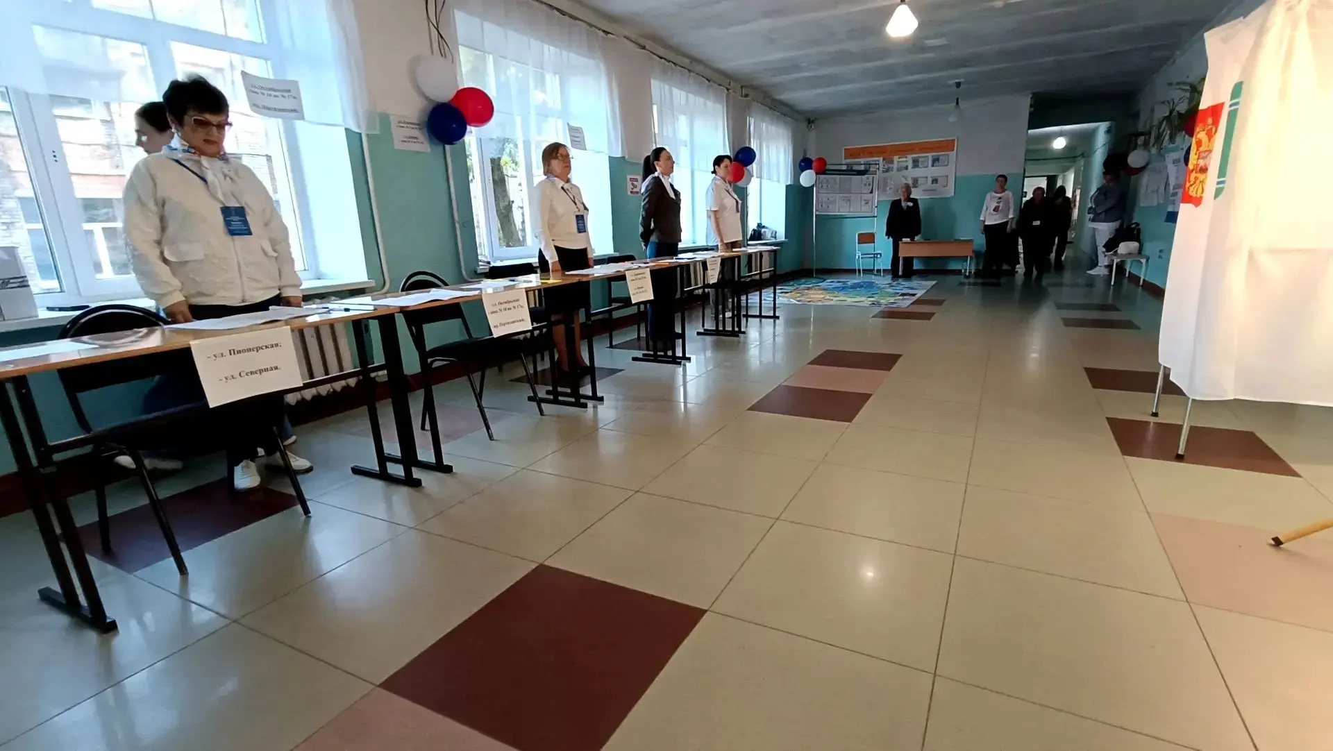 🗳️ Второй день выборов в Смидовичском районе: избирательные участки открыты! ✅
