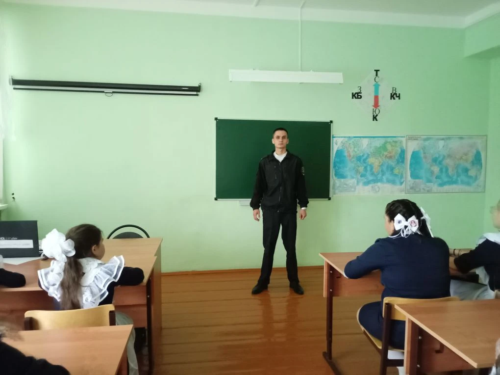 📌В преддверии летних каникул для обучающихся 3- 9 классов состоялась встреча с участко...