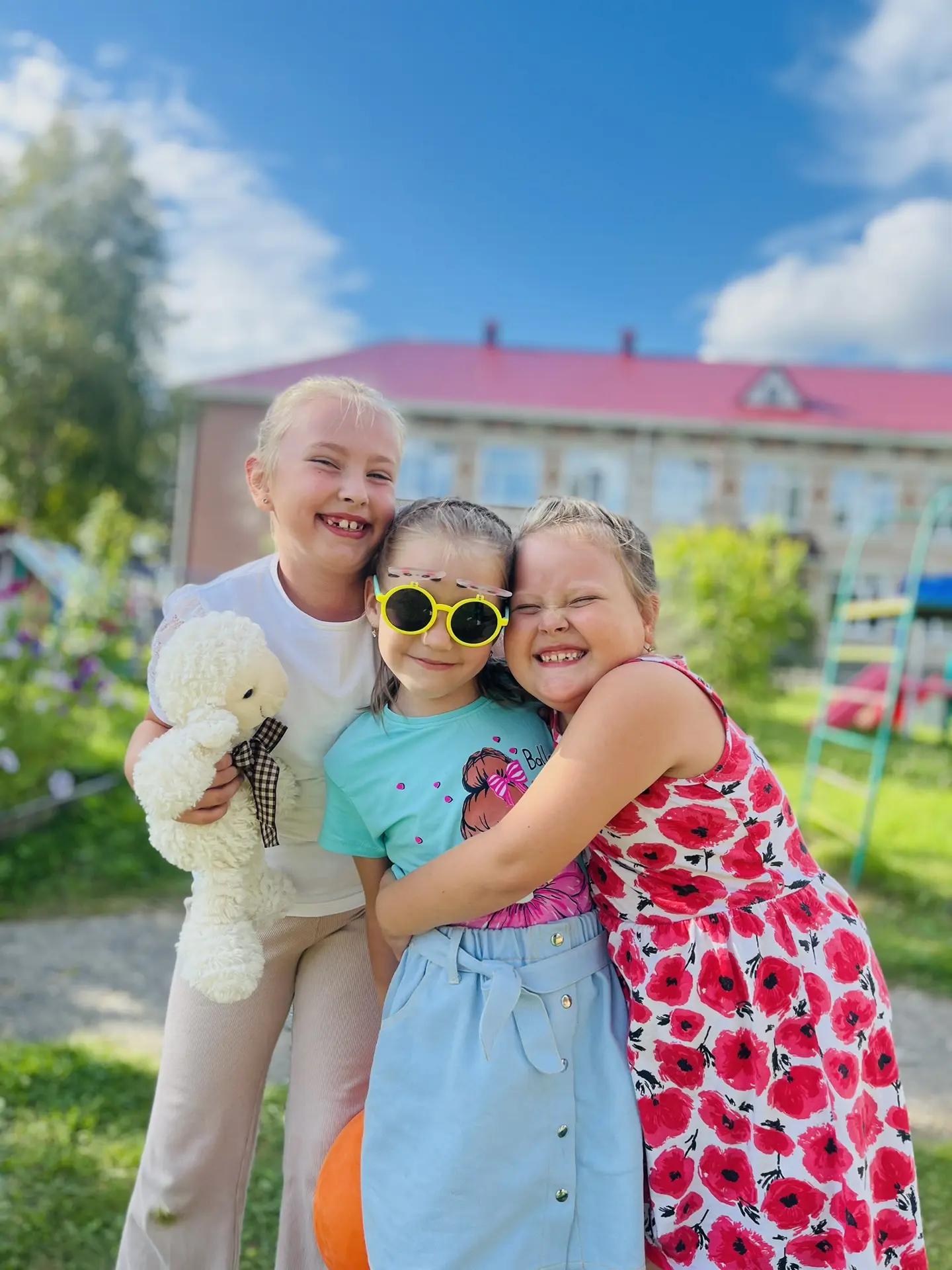 🥹Последние летние денёчки наших подготовишек в детском саду! Совсем скоро в школу 🎓.