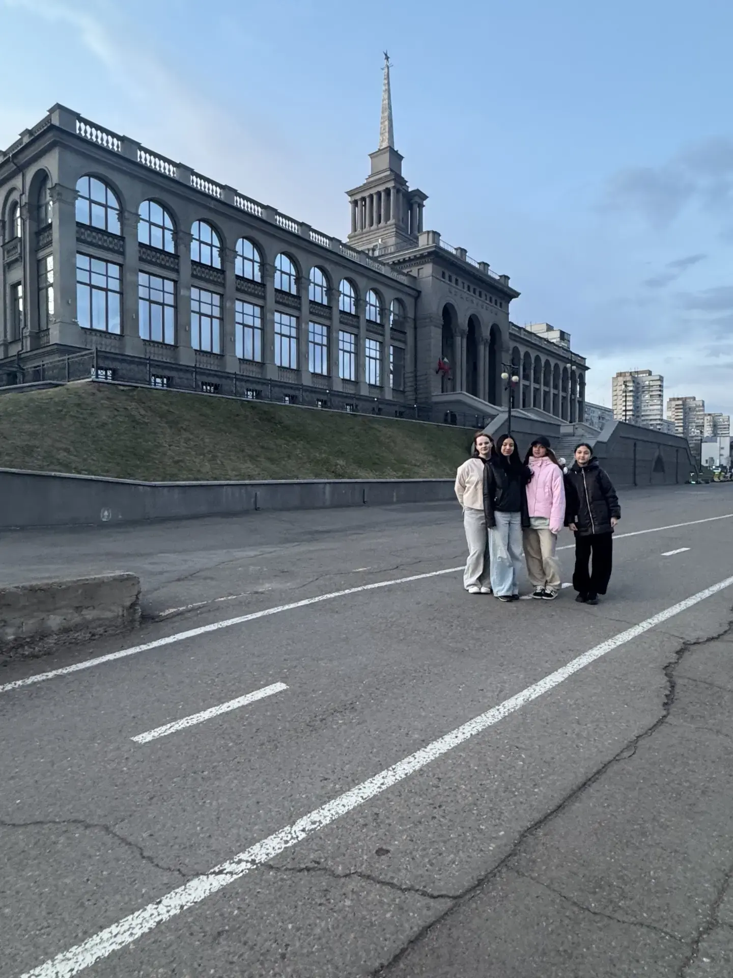 Наша школа №28 была награждена поездкой за 2 место в рейтинге среди образовательных учр...