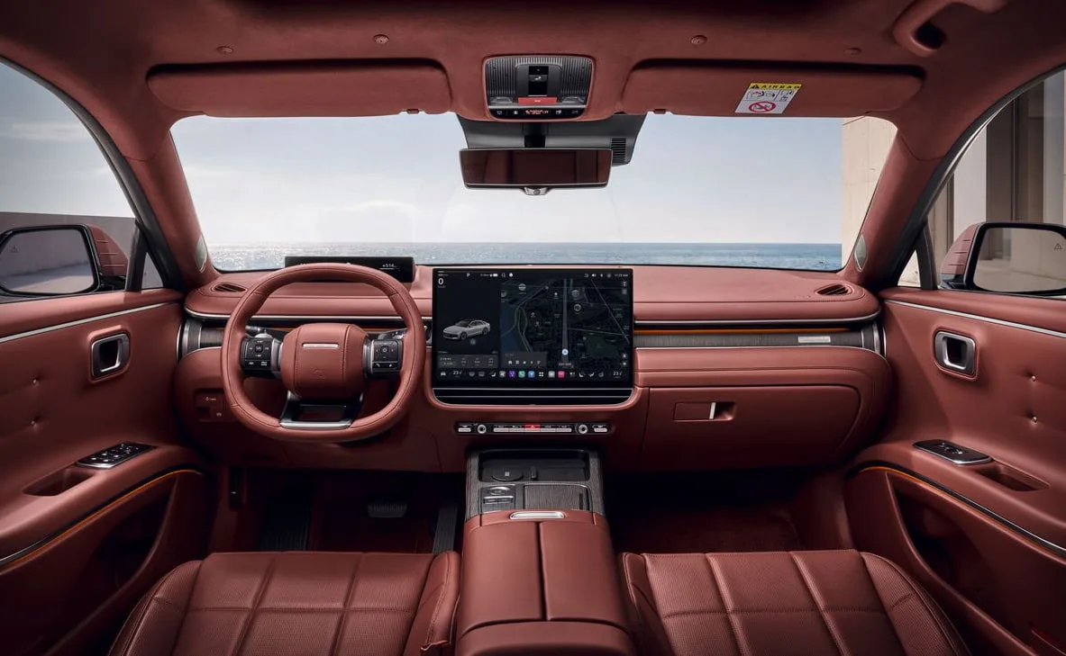 Hyundai представила обновленный Grandeur  Флагманский седан получил новый дизайн и полностью перераб