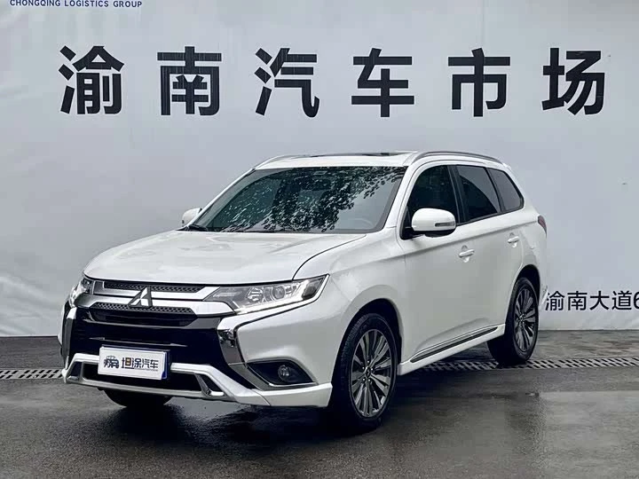 🔥 Mitsubishi Outlander 2021 Facelift 2.0L 2WD 5-Seater 📅 Год: 2021\12 🛣 Пробег… — публикация канала «Лега Авто»
