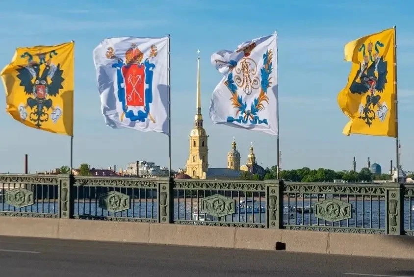 Сегодня город на Неве отмечает свое 323-летие.