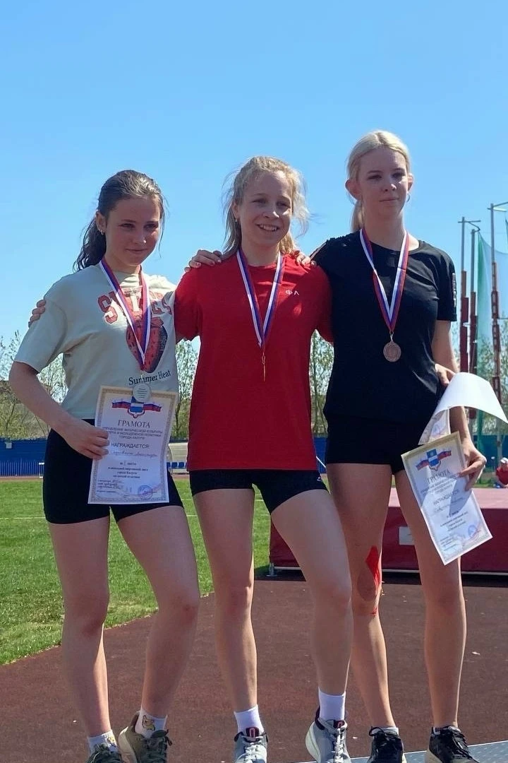 🏃‍♀️‍➡️🏃‍♂️‍➡️Второй день соревнований школьной спортивной лиги по лёгкой атлетике, радует нас новым
