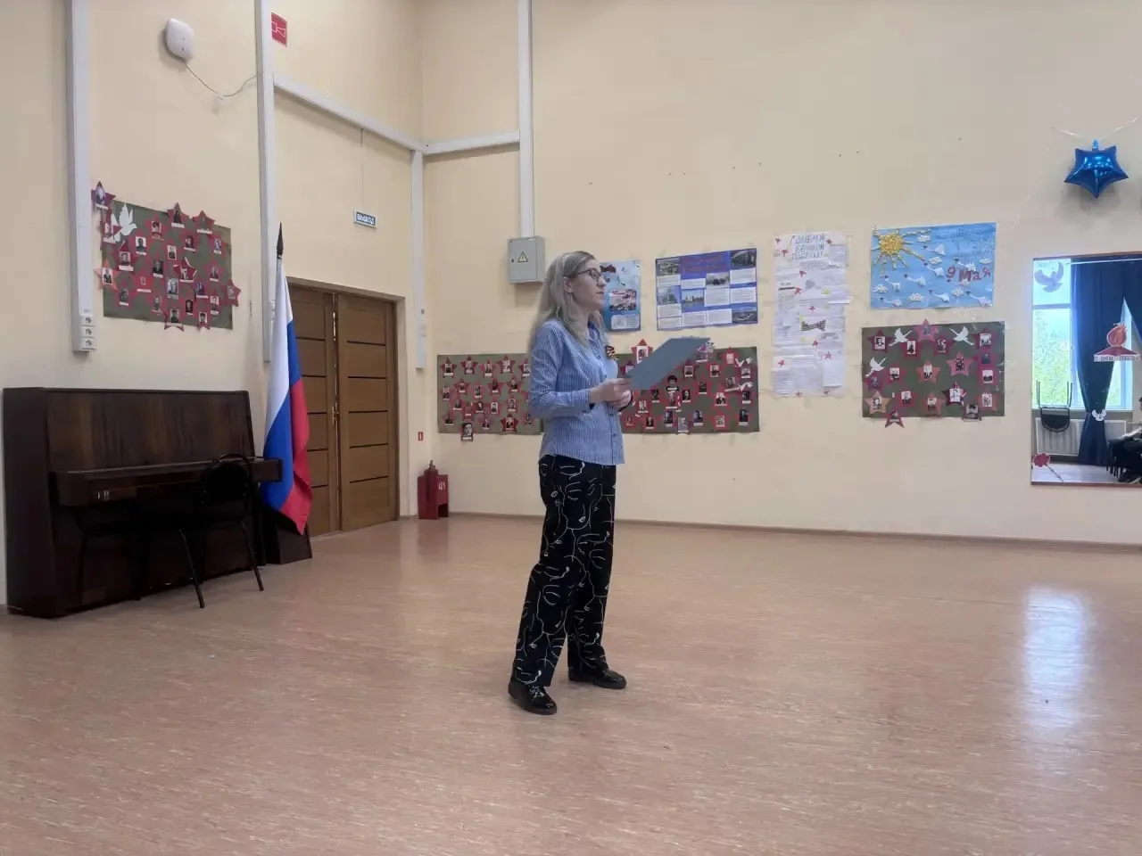 🎖 День Победы: конкурс чтецов и торжественная линейка  📍 Новаторов, 34к2  🕊 В преддверии Дня Победы 