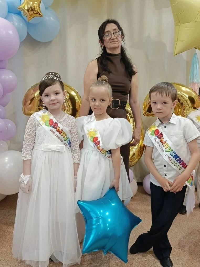 🎓 Наш самый трогательный выпускной! ❤️

В стенах нашего детского сада отгремели выпускные! Это был 