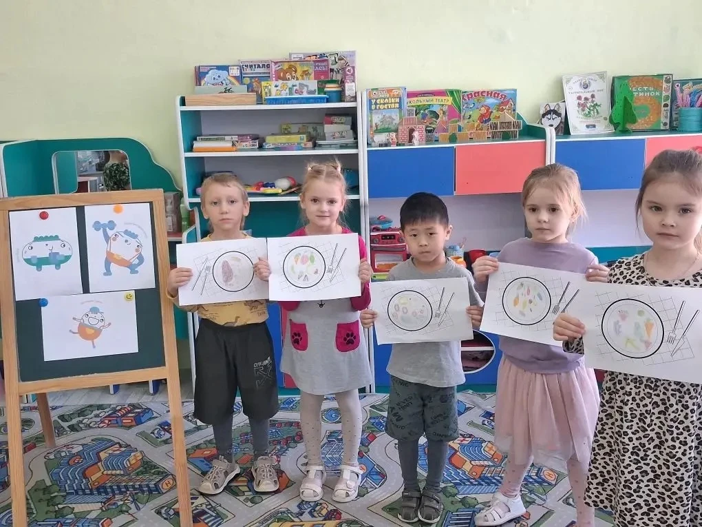 🥦 Витаминные эксперты: погружение в мир здоровья и воды! 💦  В подготовительной группе прошло третье 