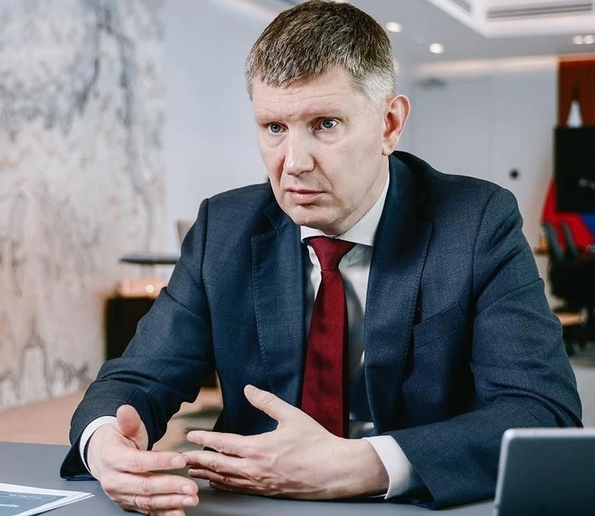 ❗️Активнее привлекать пенсионеров к работе, чтобы сократить дефицит кадров, предложил министр эконом