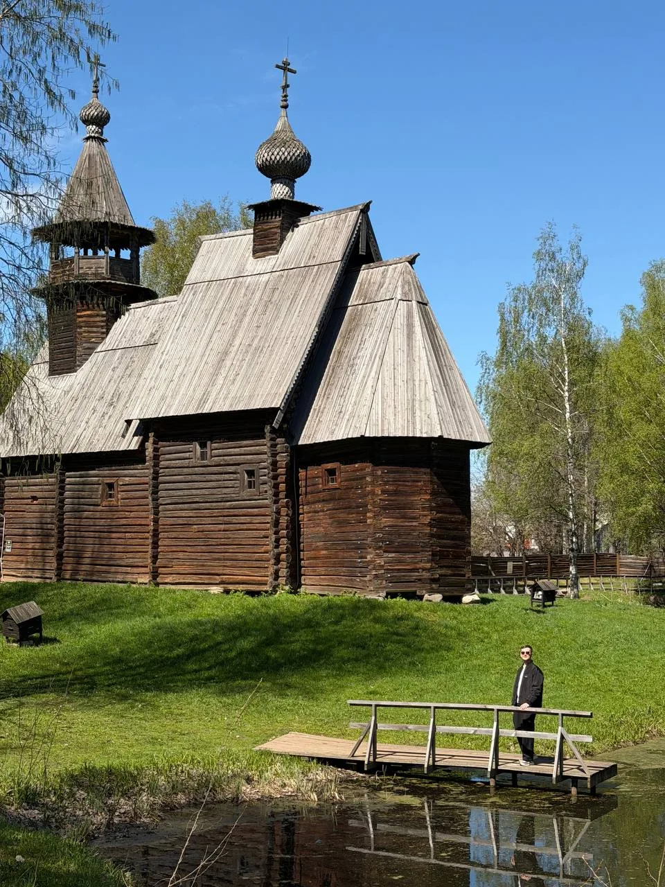 Зодчество, которое спасли от потопа

Рядом с Ипатьевским монастырём есть место, ради которого стои