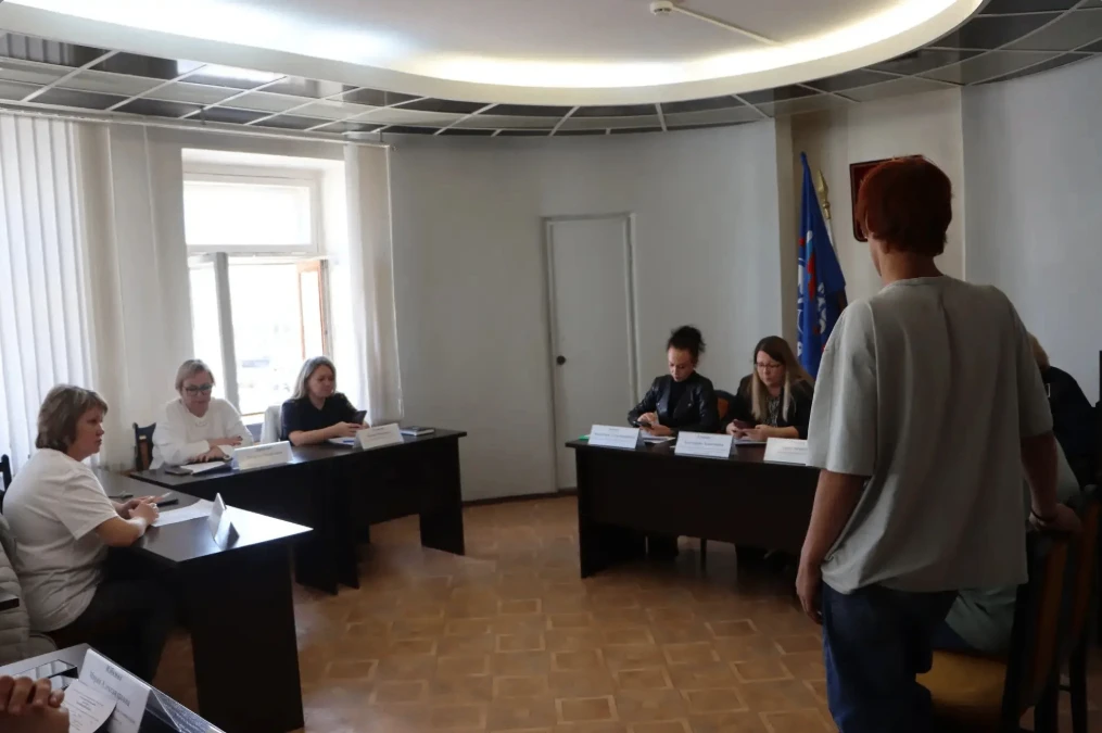 👮‍♂️ Заседание комиссии по делам несовершеннолетних в Кировском районе