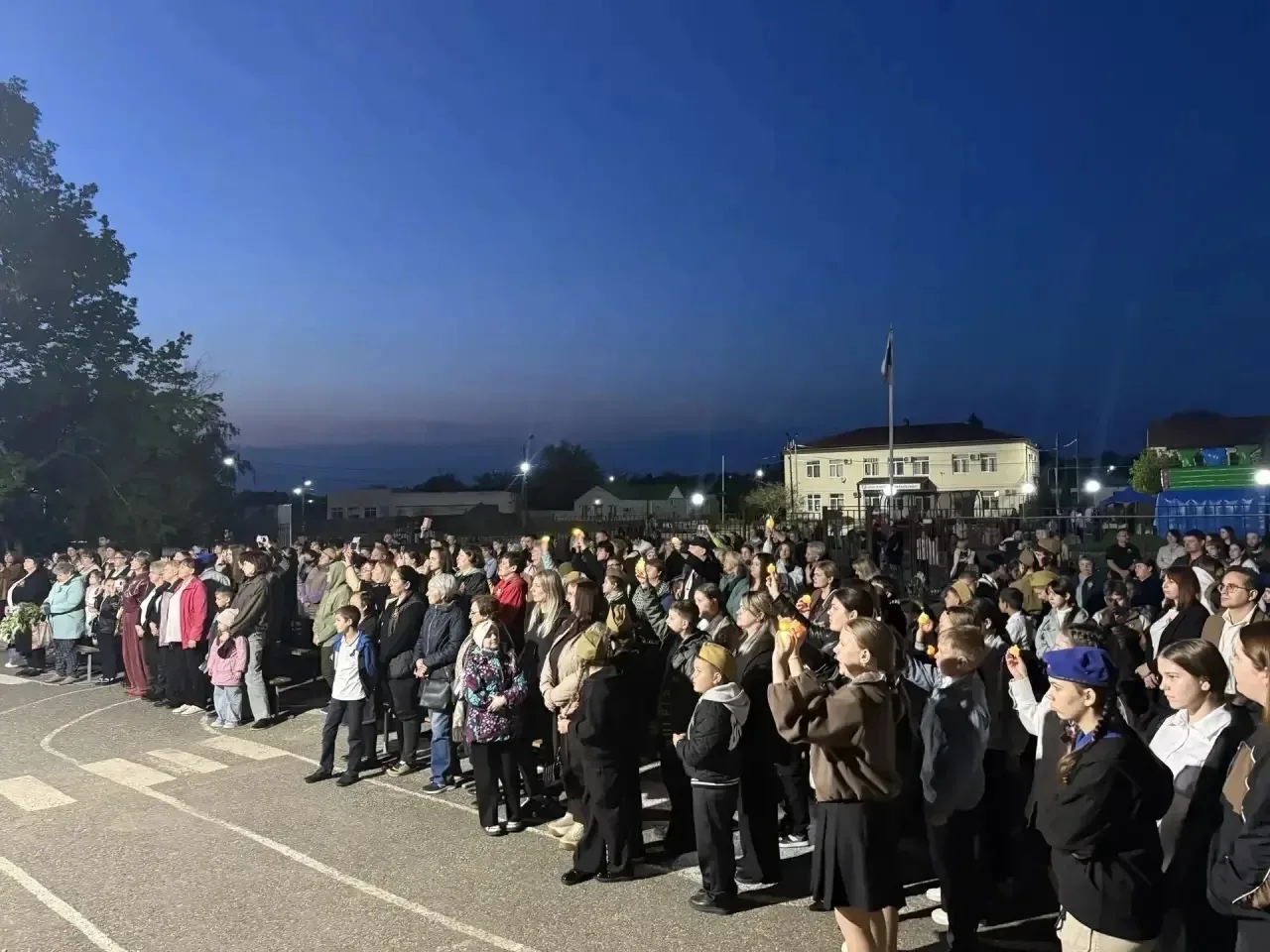 8 мая в МБОУ "СОШ №17" ст. Новомарьевской прошёл традиционный фестиваль фронтовой песни «Песни, опал