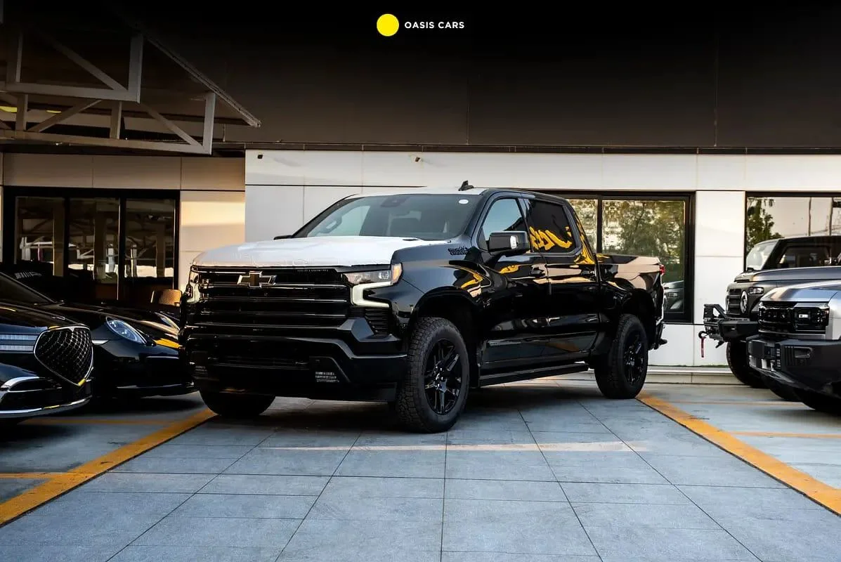 Chevrolet Silverado High Country 2026 Midnight Package: Черный на черном — новый америк...