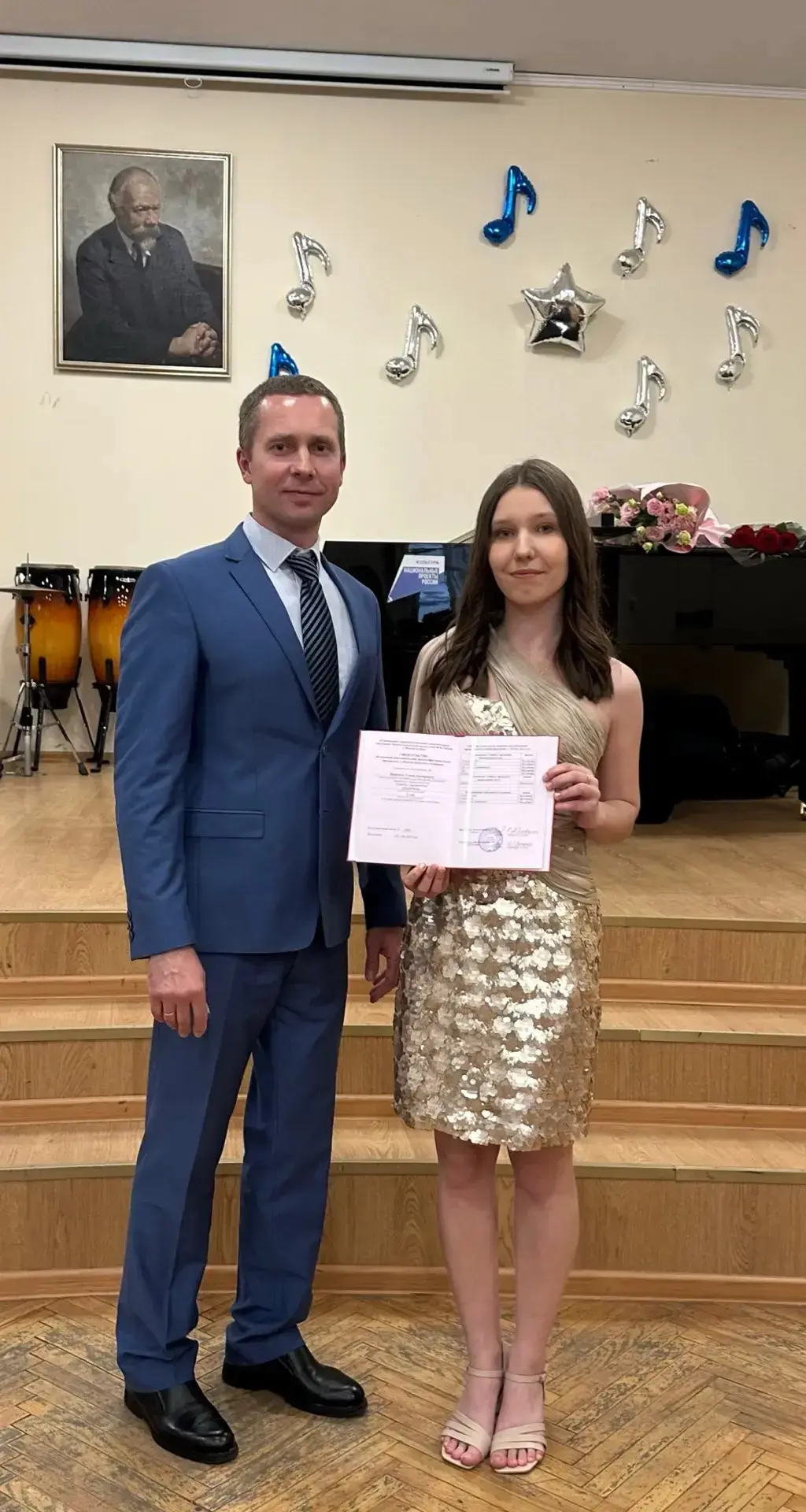 Поздравляем Медведеву Ульяну, ученицу 8б класса, с блестящим завершением обучения в ДМШ...