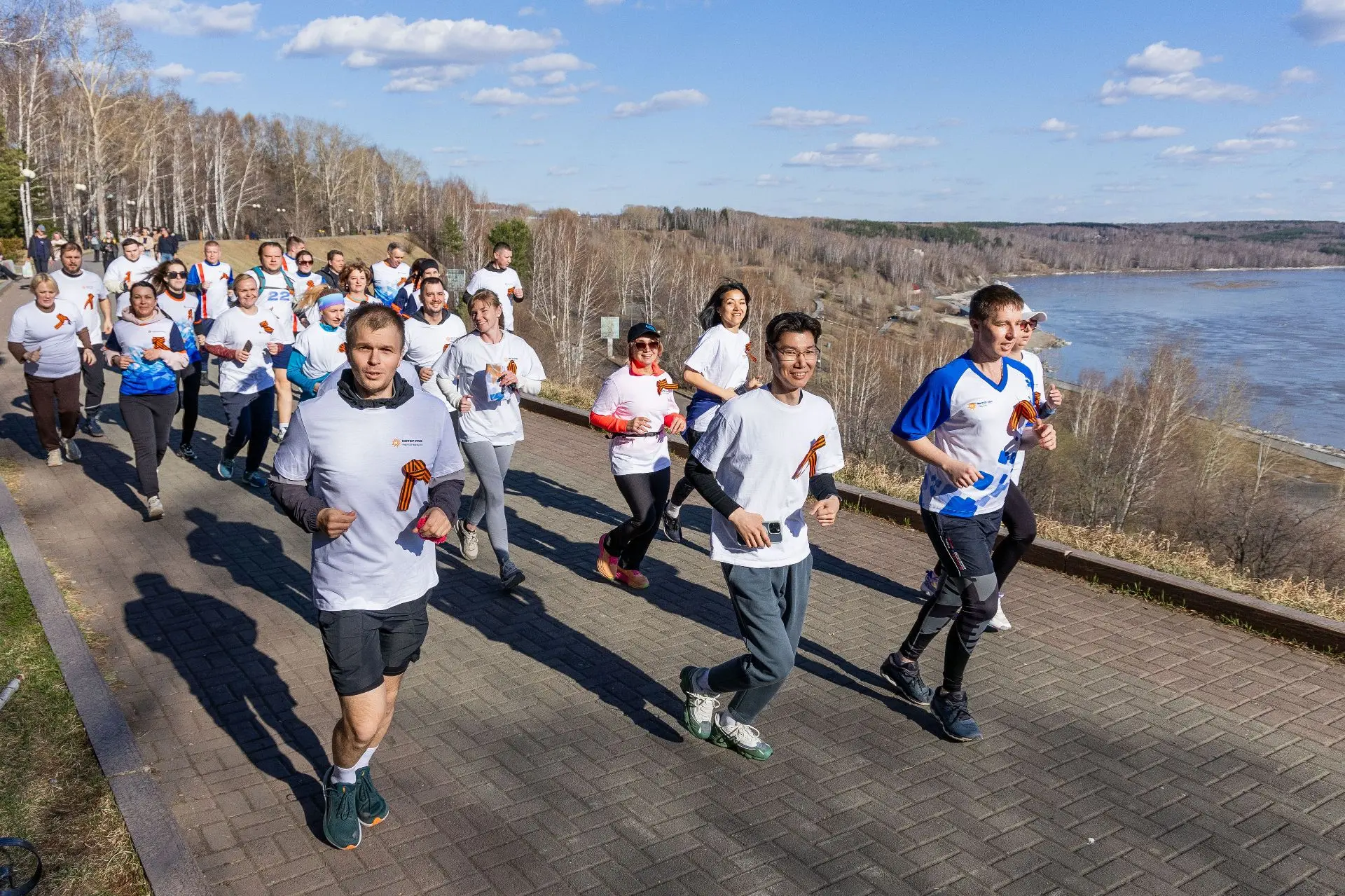 Традиции соблюдаем! 🏃🏃🏃🏃🏃🏃🏃🏃🏃🏃Участники молодёжного актива Томскэнергосбыта и Единого информационно-