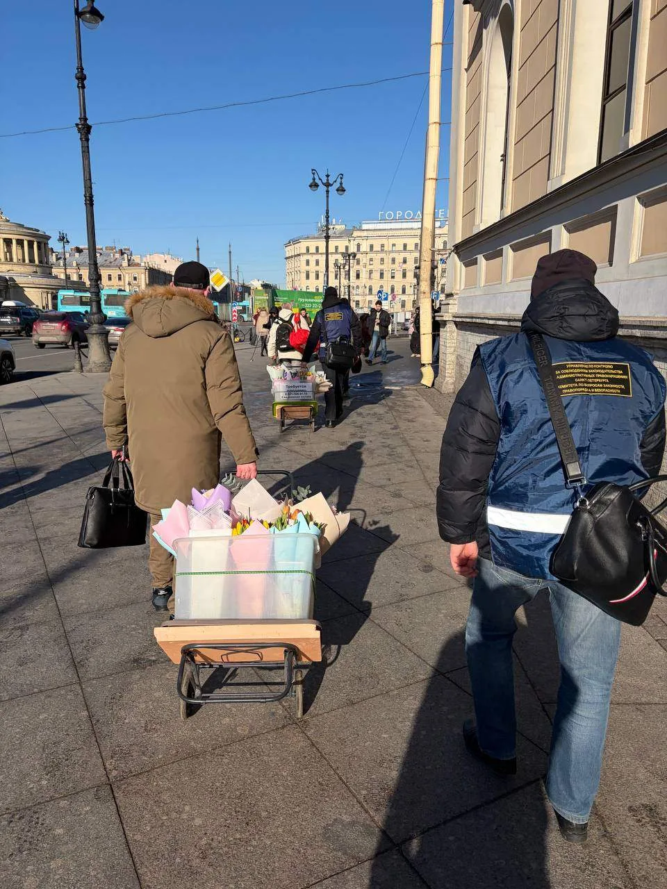 ⚔ Комитет подвел итоги профилактических рейдов по ликвидации несанкционированной торговли цветочной 