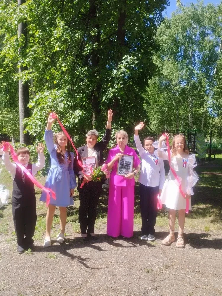 ✨Выпускной в начальной школе- важный этап в жизни ребенка, который символизирует оконча...