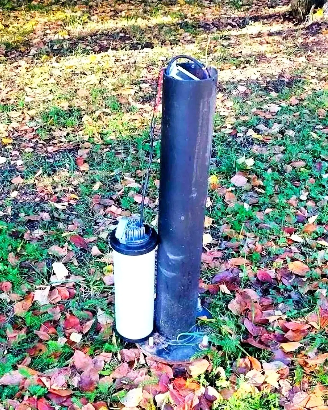⚡️😡 Вандалы продолжают крушить и разбивать фонари на бульваре Чавайна в центре Йошкар-...