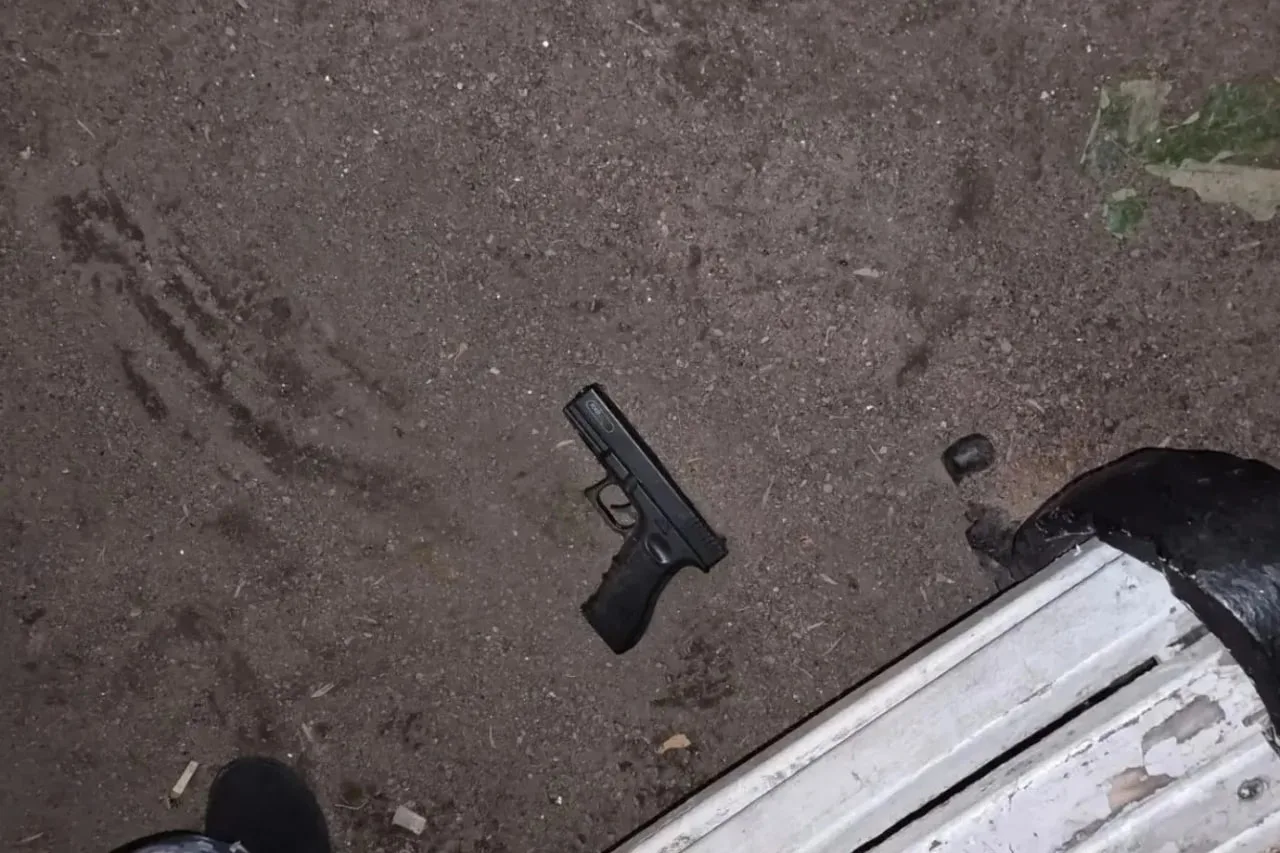 5 августа около 22.00 нетрезвый мужчина, находясь в Воронихинском сквере на Казанской у...