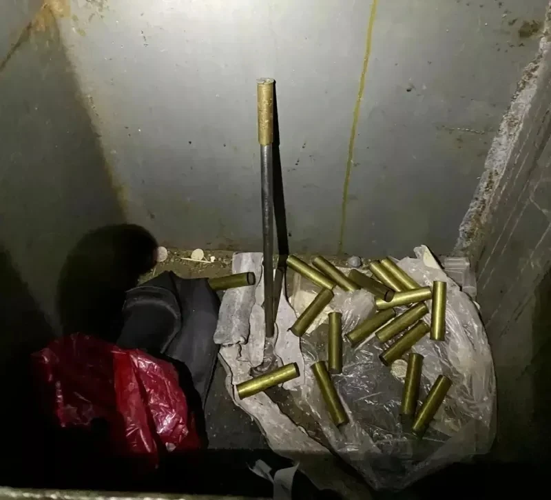 В Кежемском округе задержали мужчину с незаконным оружием и более сотни патронов.   Сотрудники уголо