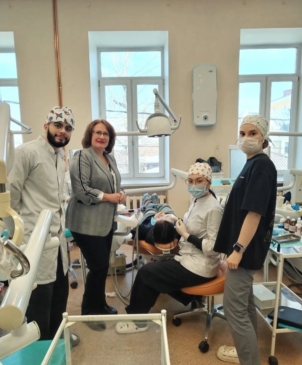 🦷 Взаимодействие в рамках «Приоритета 2030»: визит профессора ПИМУ в ИГМУ  Первая неделя марта для с