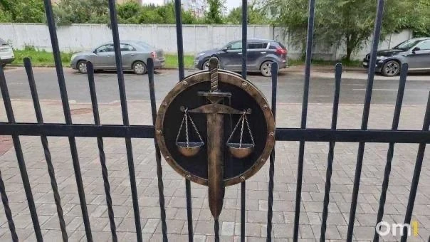 Пьяный сельчанин замахнулся колуном на полицейского в Павлоградском районе

Участковый прибыл на выз