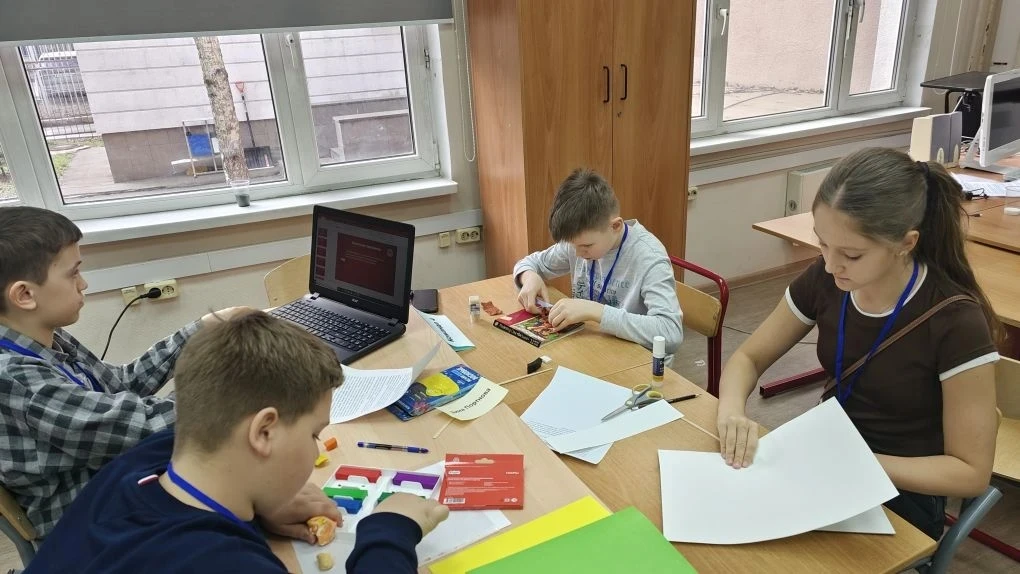 Подарок ветерану  "Подарок можно купить", - скажете вы и будете правы.  Но ведь сделанный своими рук