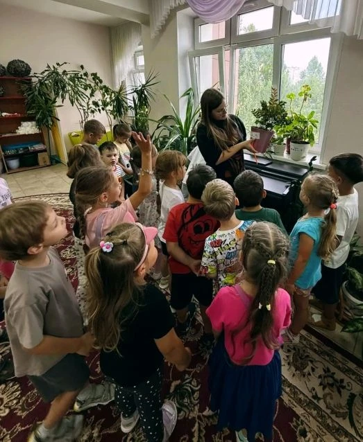 🌺 НЕДЕЛЯ ЦВЕТОЧНЫХ ОТКРЫТИЙ В ГРУППАХ «ПОДСОЛНУХИ», «КРЕПЫШИ» И «ПЧЁЛКИ»!
В нашем детском саду прош