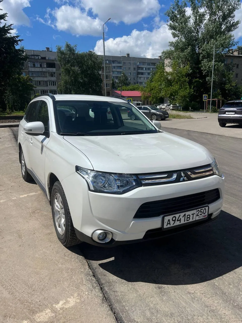 Mitsubishi Outlander 3 рест
2.0 CVT 4WD 2014 год

2 хоза.
Пробег: 128.000 родной ‼️

Все стекла родн