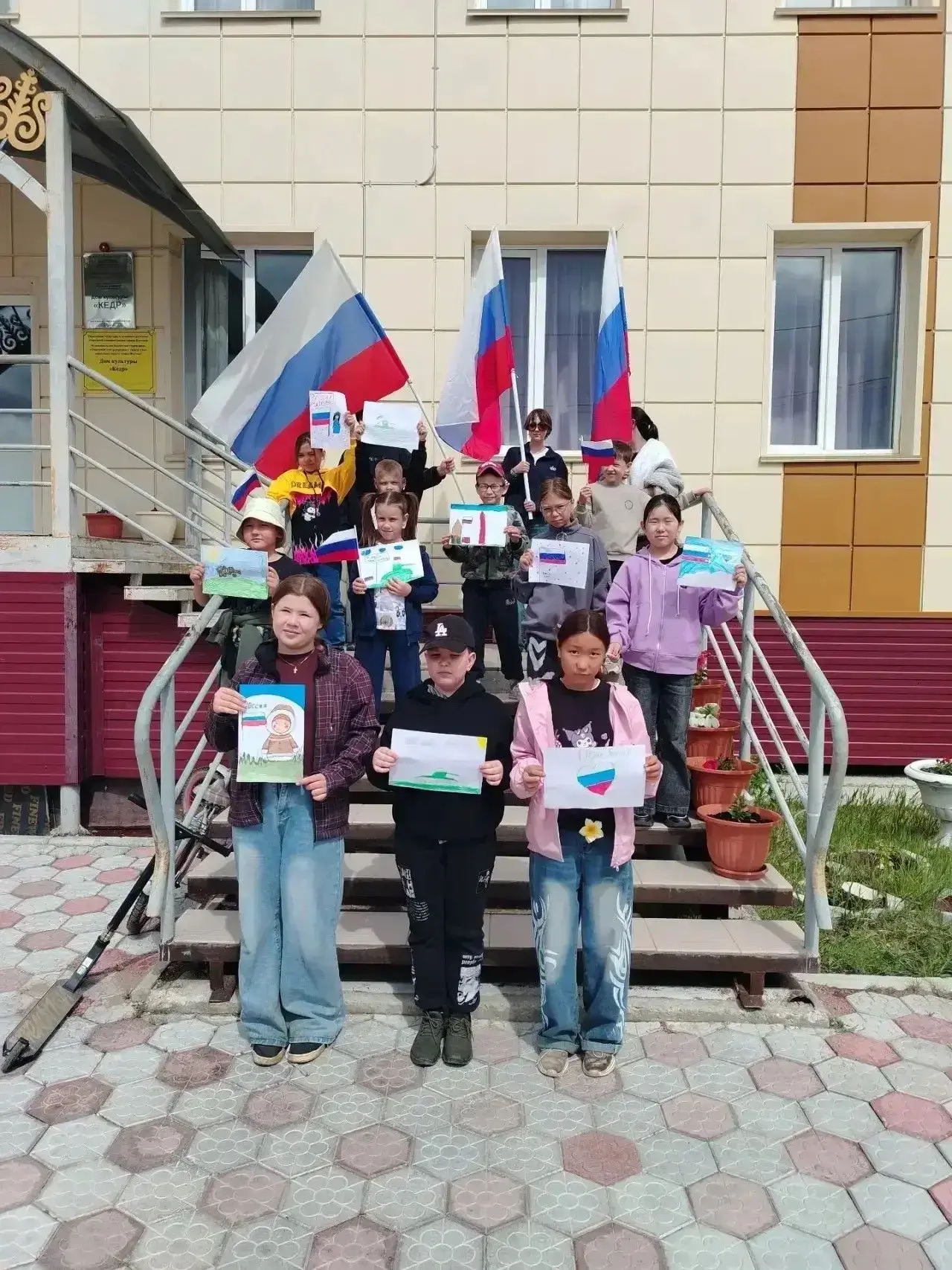 День России в школьном лагере: патриотизм, творчество и единство!☀🇷🇺☀12 июня в нашем школьном лаге