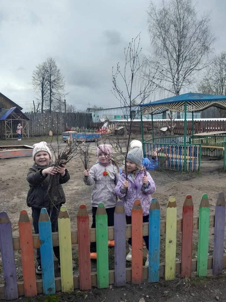 🌿 Акция Всероссийский субботник в детском саду: Чистота и уют своими руками!