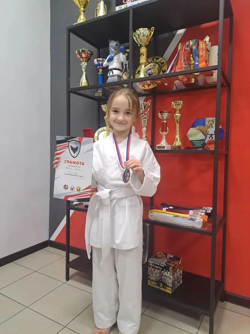 🏆 Награждается Марушко Виктория, учащаяся 2 "Б" класса, за завоевание 2 места в клубно...