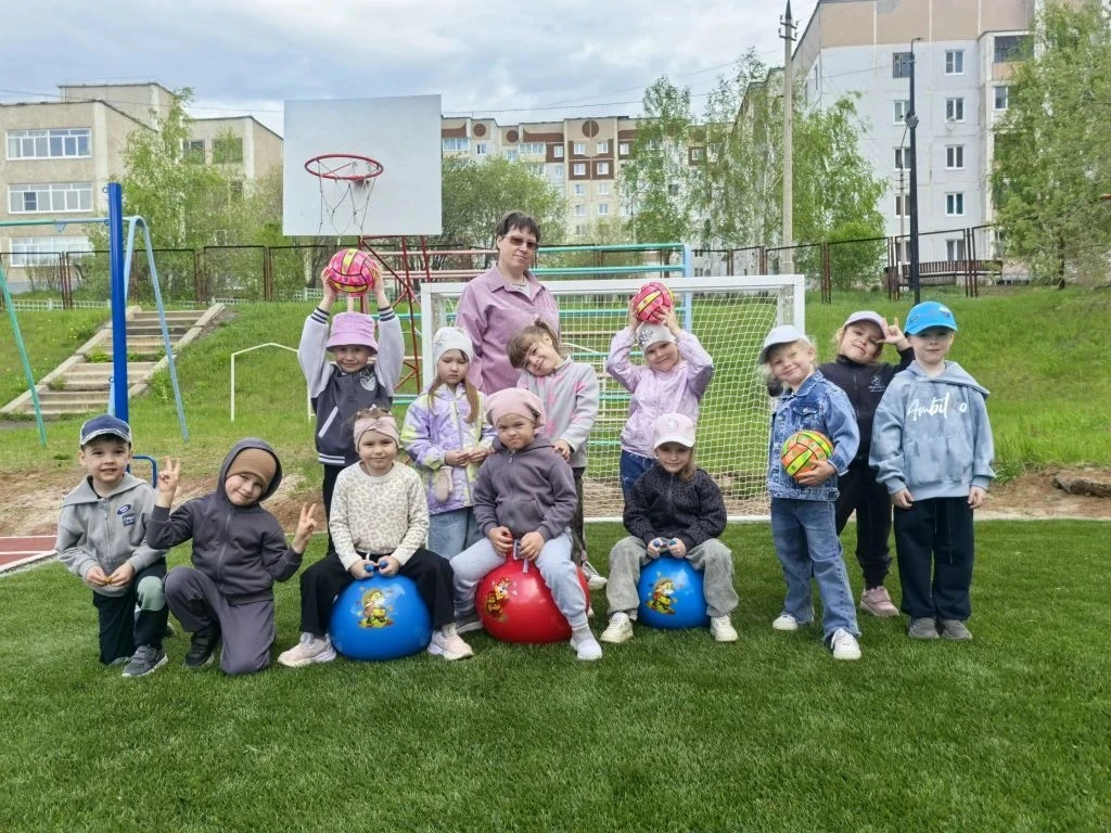 ☀️Лето, спорт, единство: как в нашем саду прошли «Весёлые старты»!☀️