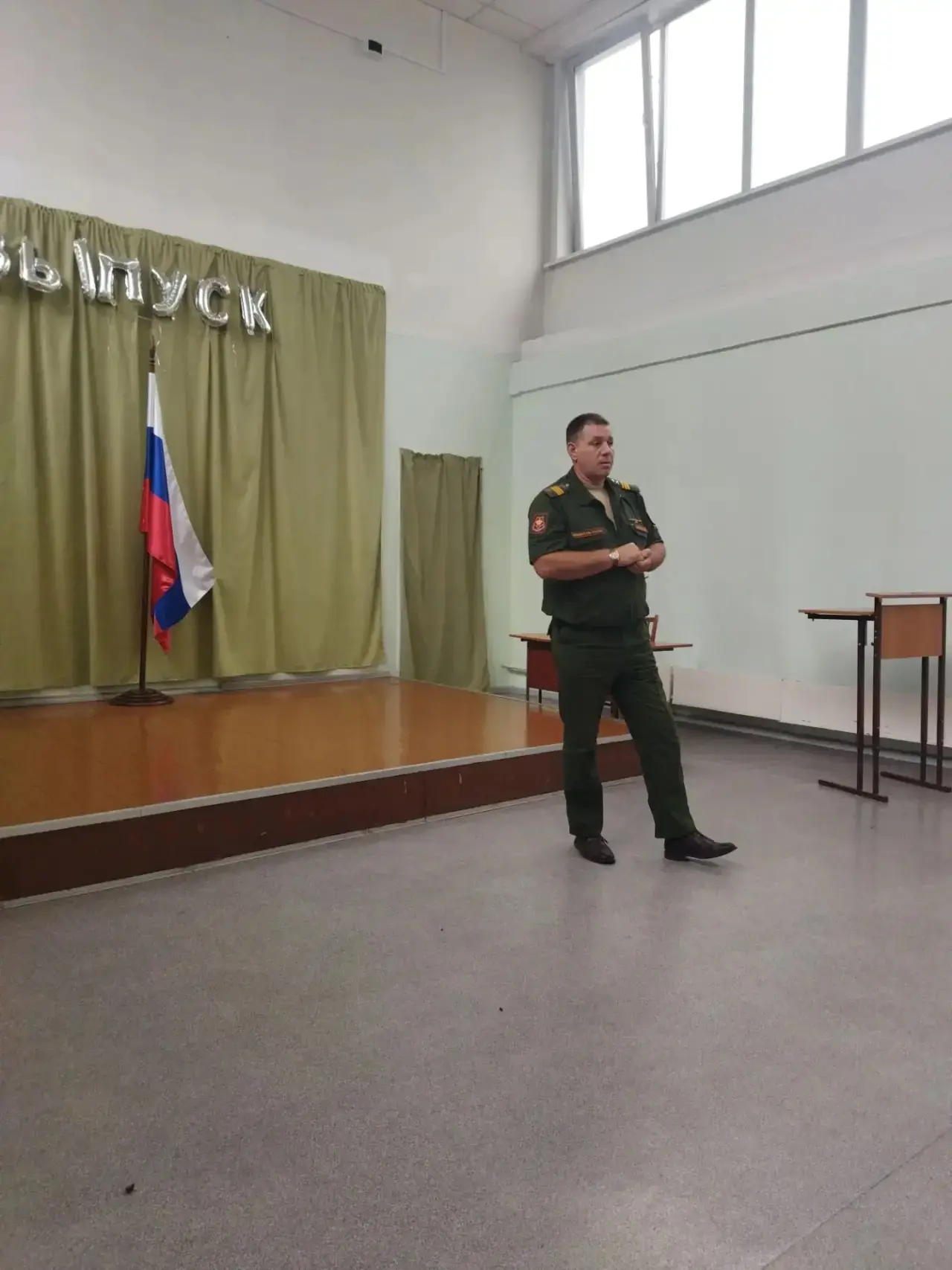 В нашей школе состоялась важная встреча обучающихся с представителем военного комиссари...