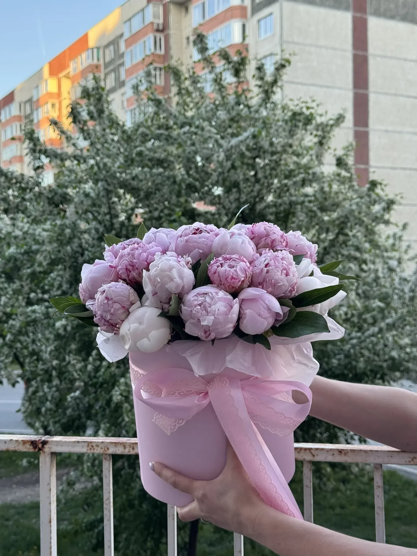 Прекрасные цветы по поводу и без!
Сделать заказ можно так:
📝 в сообщения сообщества -https://vk.com