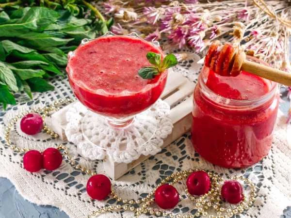 🍒 Вишнёвый крем-мёд

Ингредиенты

• Мёд цветочный засахаренный (кристаллизованный) – 400 г
• Джем в