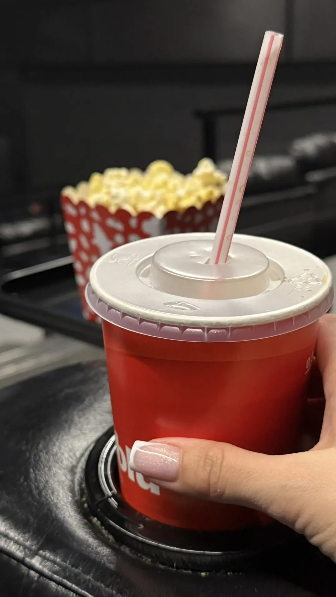 Сходили на «Чебурашку 2»? Делитесь впечатлениями !  Мы тоже сегодня выбрали билеты практически на ут