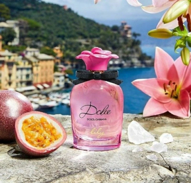 DOLCE & GABBANA dolce lily цитрусовая пикантность бергамота с экзотическим акцентом мар...