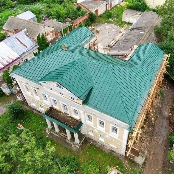 В Лебедяни завершена замена кровли на объекте культурного наследия

Завершён промежуточный этап рест