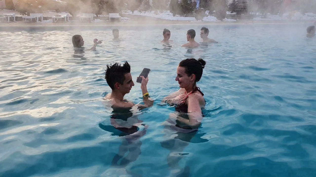 СЕНТЯБРЬ В АДЫГЕЕ ЖАРКИЙ, СЫТНЫЙ УРОЖАЯМИ, СОЛНЕЧНЫЙ 🌞 и зеленый. Он почти как лето, т...