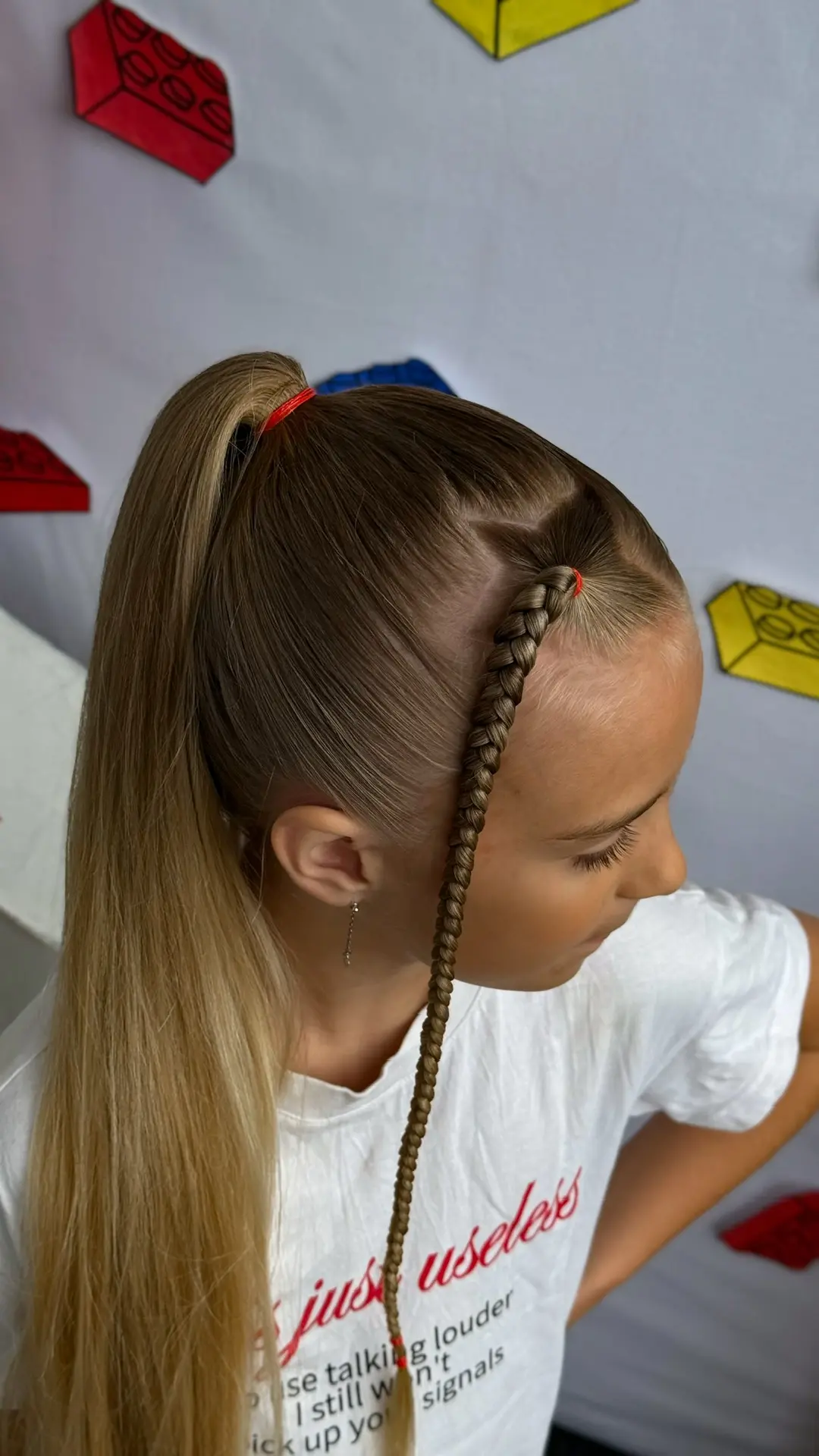 А это была прическа для Насти😍 сказала ей была нужна звезда, а у меня было 10 минут времени✨

Получ