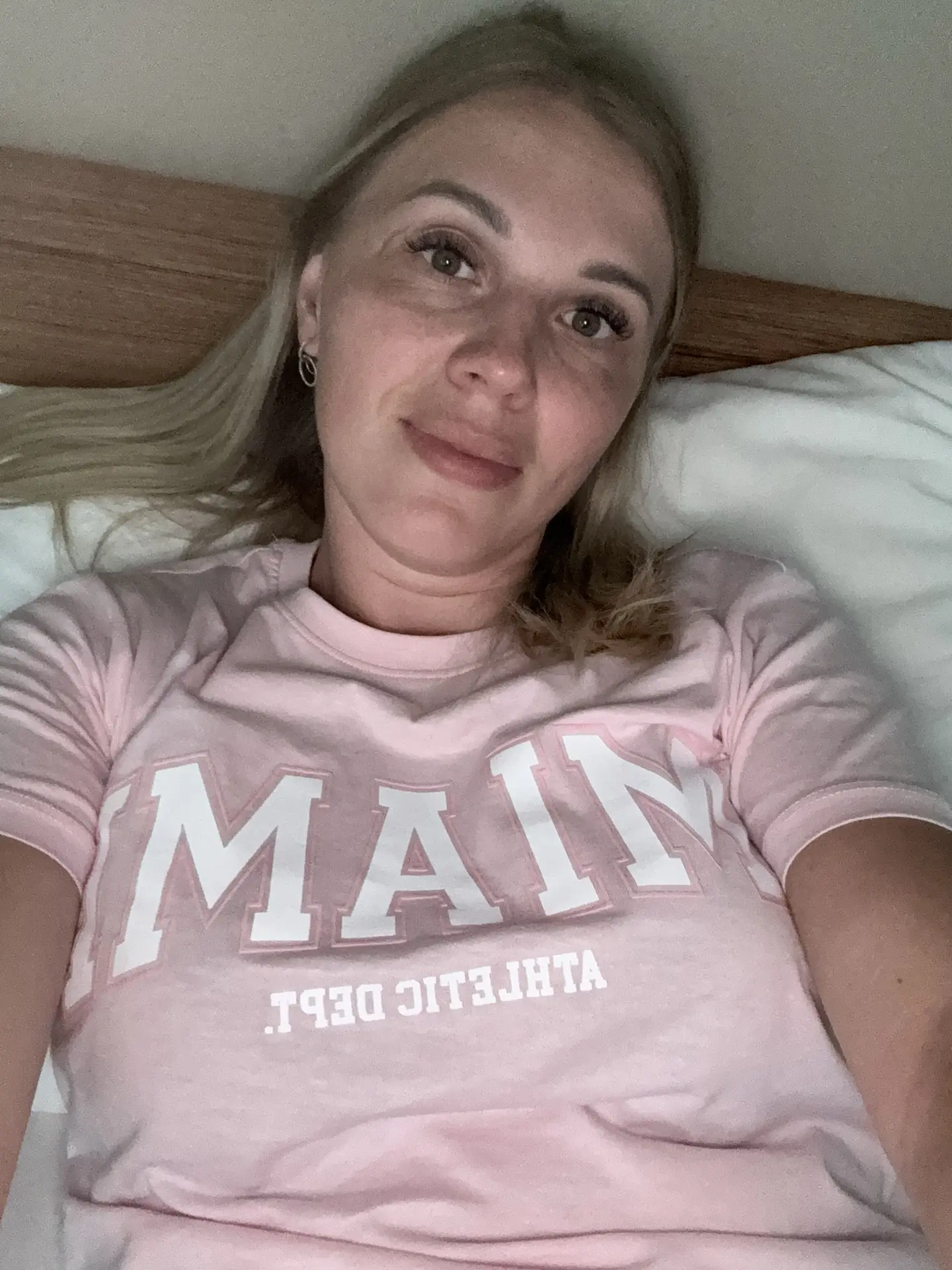 Достаточно не плох кстати загар , с тем учетом , что я почти не загорала ) а скоро уже домой 😂
 В э