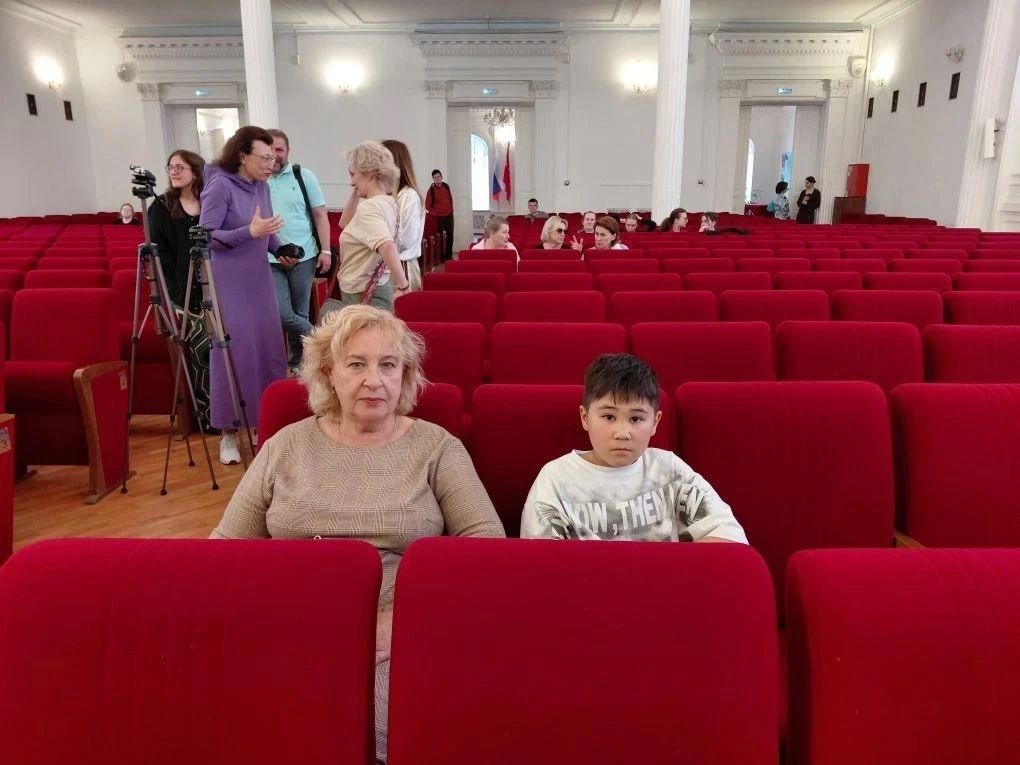 15 мая преподаватель ДШИ с. Генеральское  Борковская Ольга Владимировна вместе с учащим...