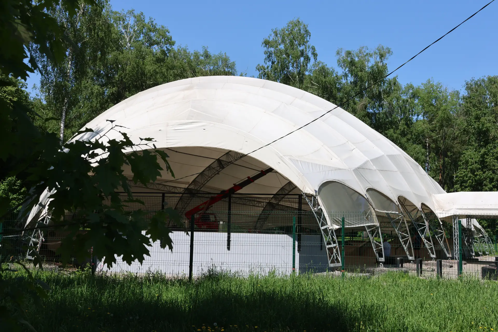 В Городском парке ремонтируют купол скейт-парка  В Городском парке приступили к ремонту купола скейт