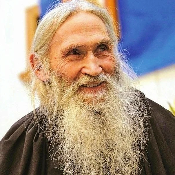🕊️«Когда тяготят тебя мысли о будущем или прошлом, не ищи советов у мира, обратись к Б...