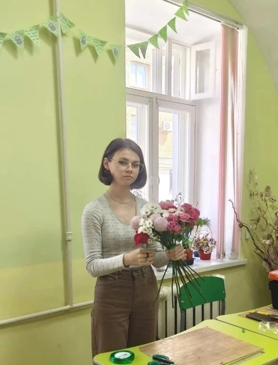 ГОРДОСТЬ МАЛОЯРОСЛАВЕЦКОГО ОКРУГА.
👍 Коллектив гимназии города Малоярославца поздравляет выпускниц 