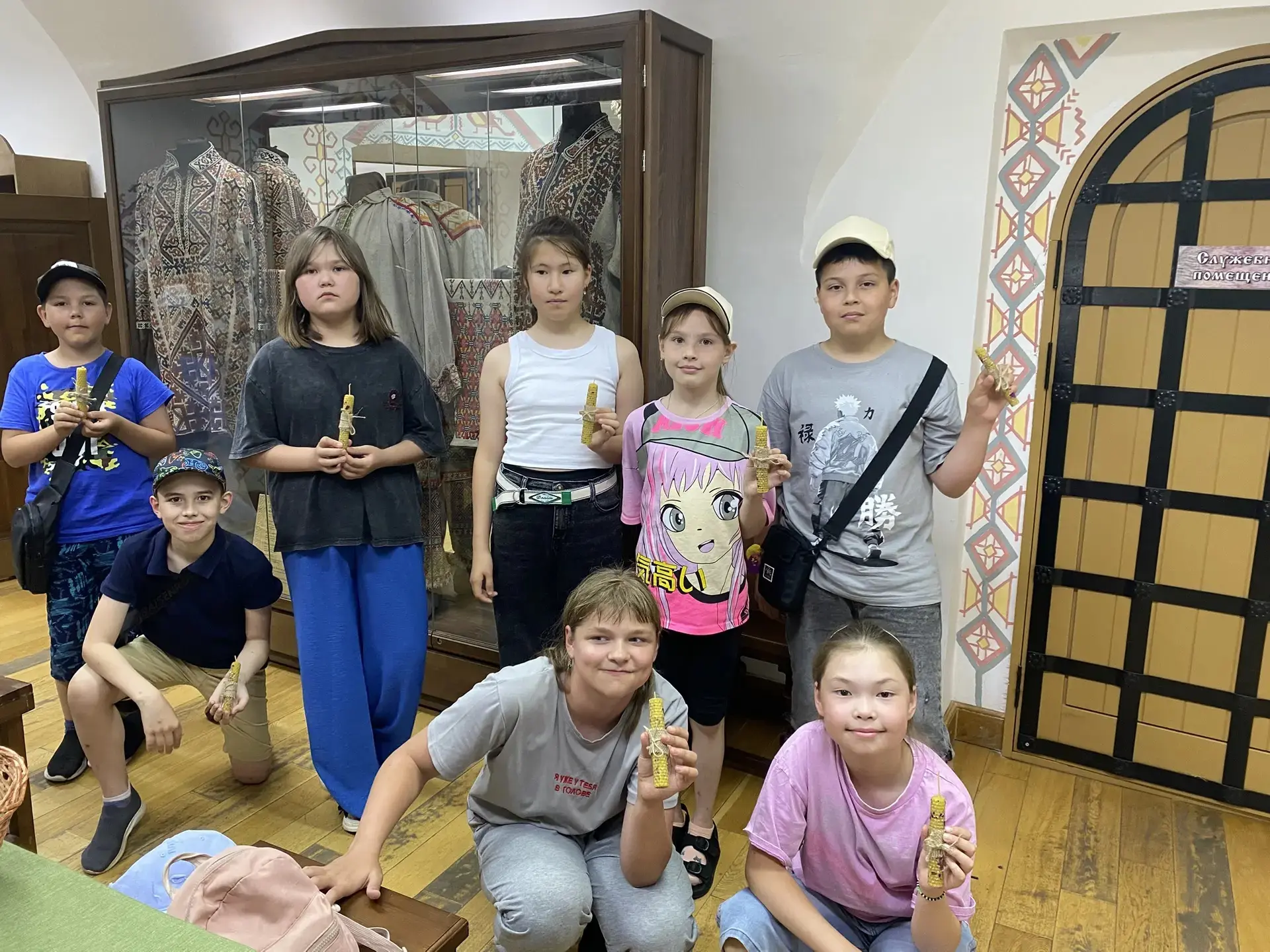 Сегодня в нашем летнем оздоровительном лагере день был посвящен сказкам народов России....