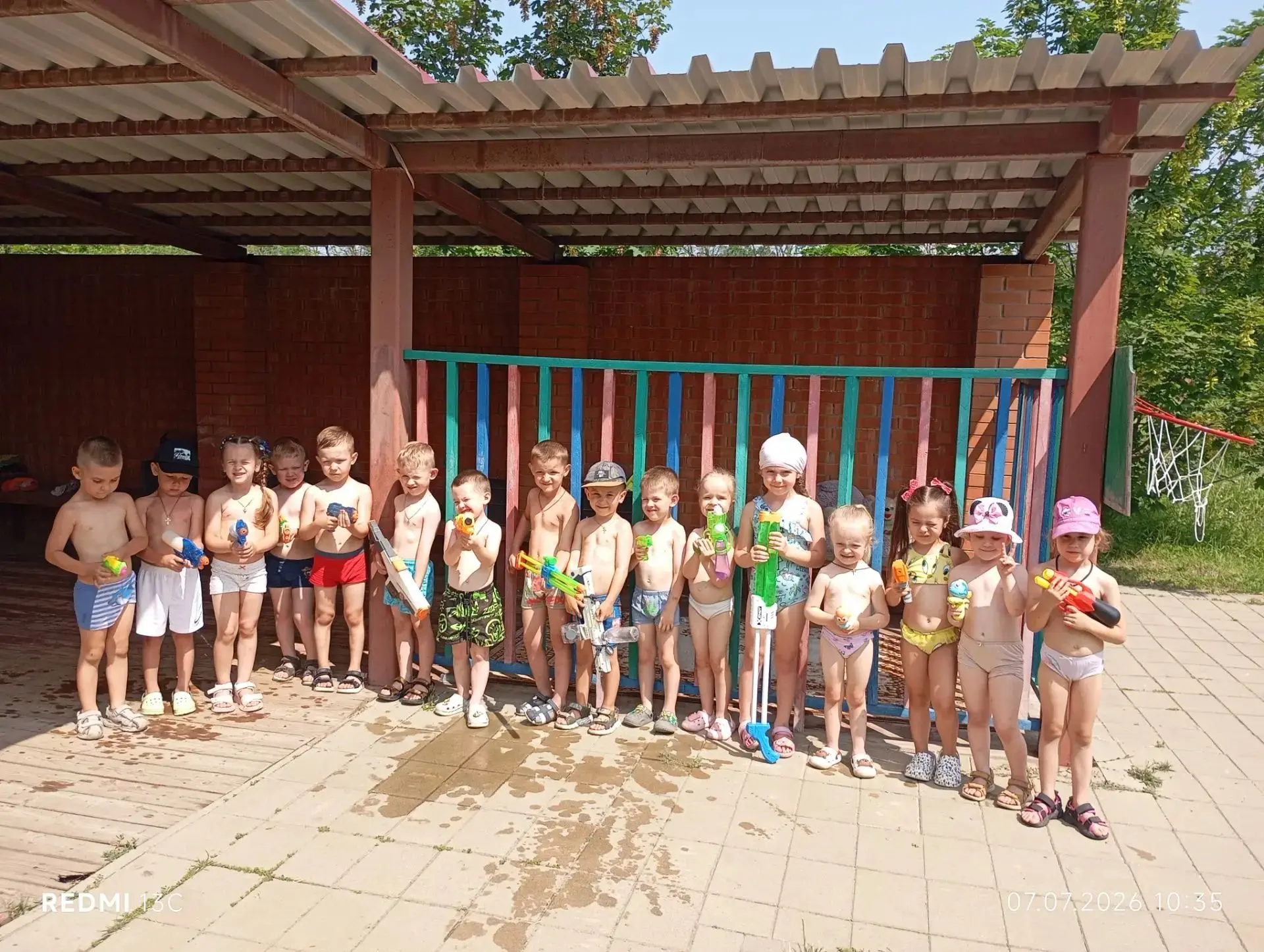 🌞🌬🌊Солнце, воздух и вода - наши лучшие друзья!" - так звучит девиз нашего детского сада летом.
Се