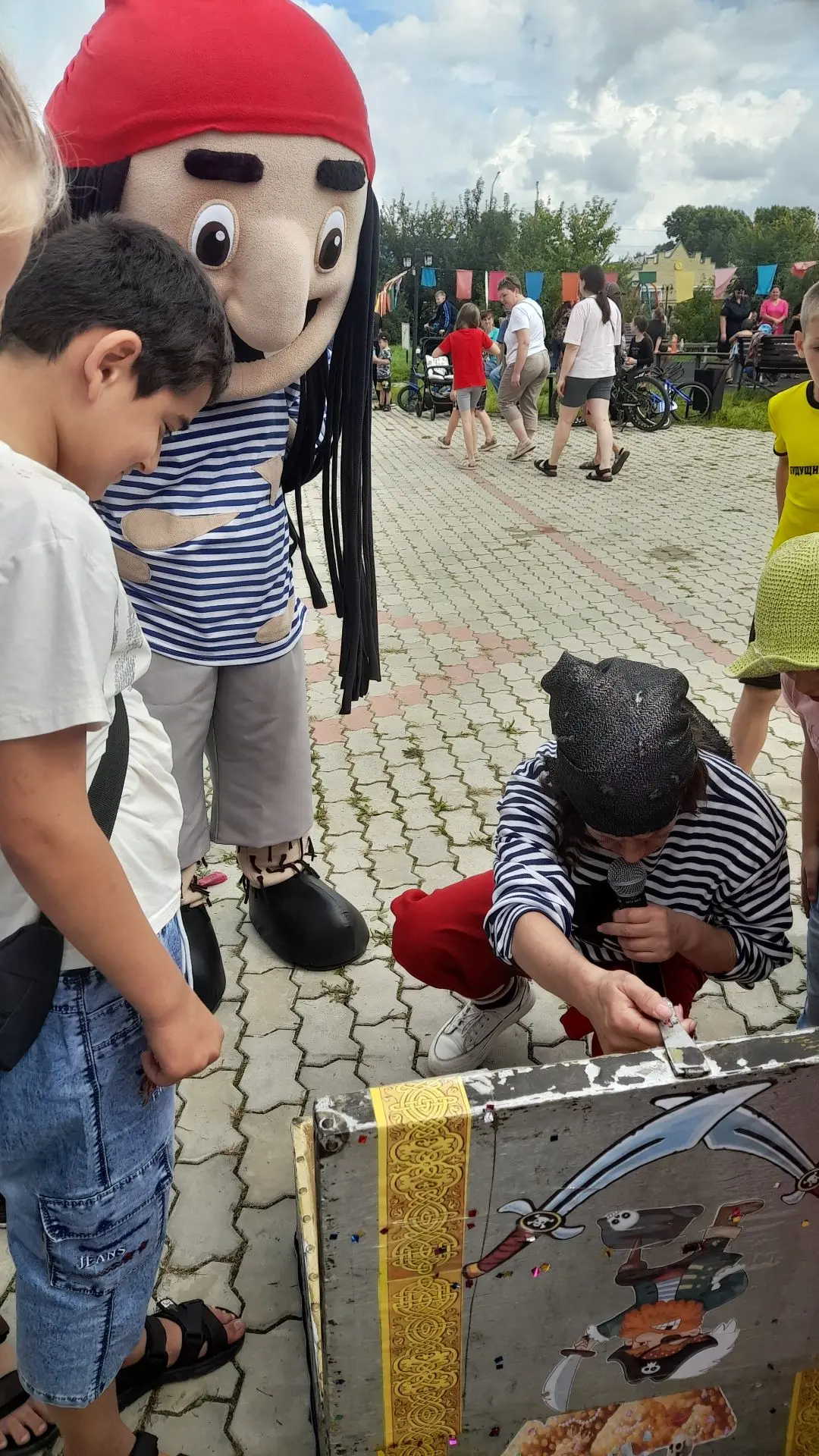 Фото