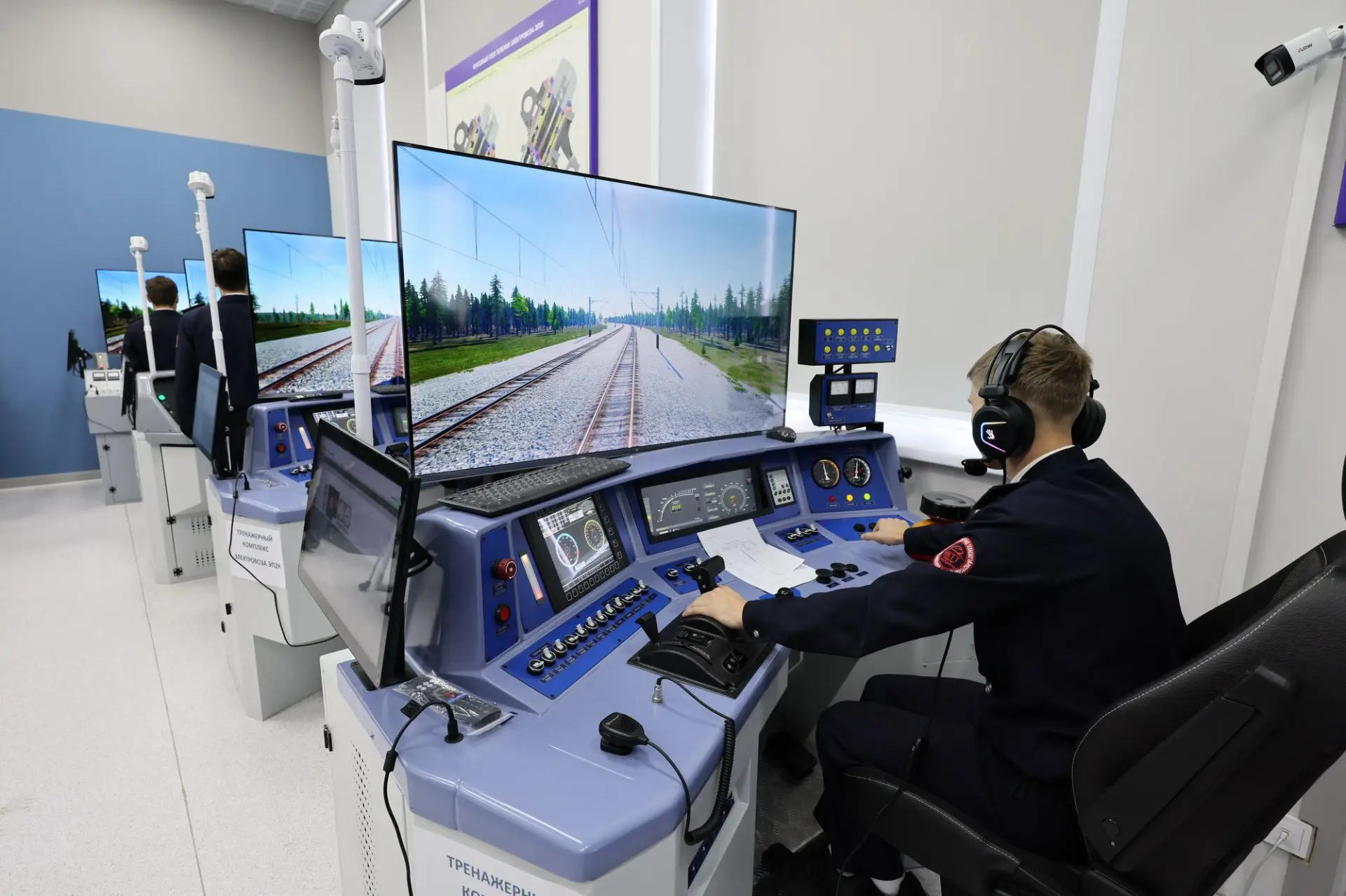 🚂 Самый современный в стране кластер железнодорожного образования открыт в Новосибирск...