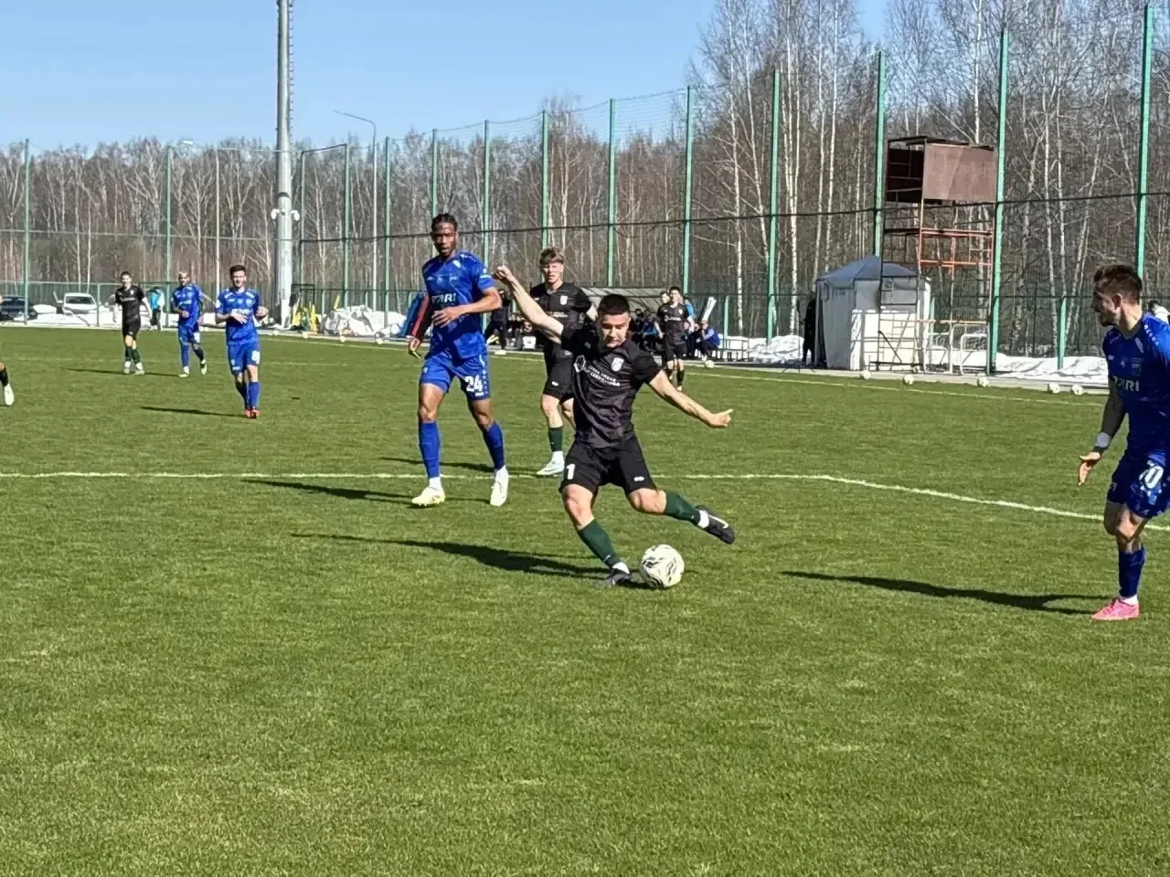 «Химик» провел товарищеский матч с «Пари НН». Счет в основной игре – 1:1.  Игра прошла на Бору в зак